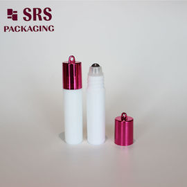injectiefles van wit plastic met gemetalliseerde plastic dop voor vloeibare geneesmiddelen rol op fles 5 ml